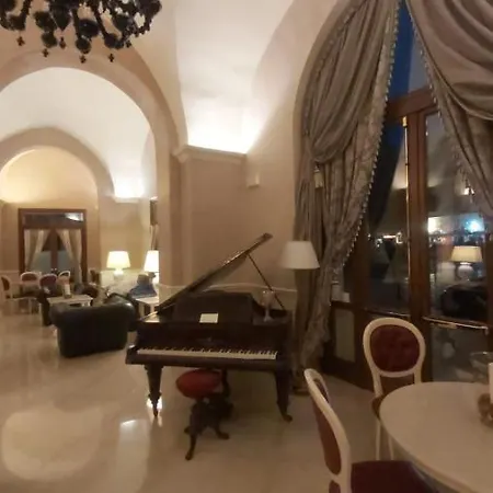 Отель Santa Chiara Лечче