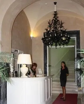 Santa Chiara Отель 4*