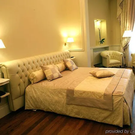 Santa Chiara 4* Лечче