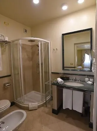 Santa Chiara Отель 4*