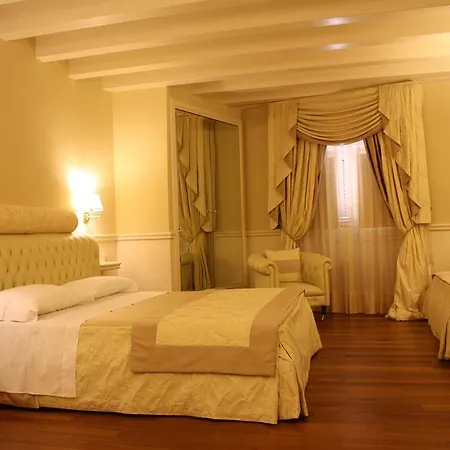 Santa Chiara 4*